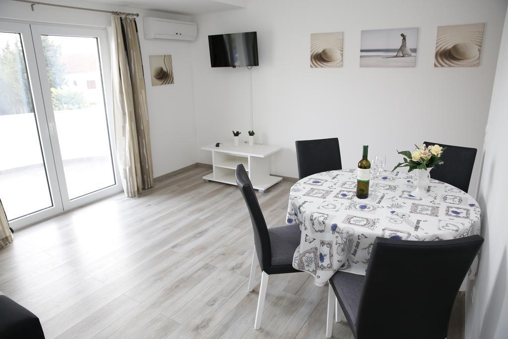 Apartments Gabrijel Βόντιτσε Εξωτερικό φωτογραφία