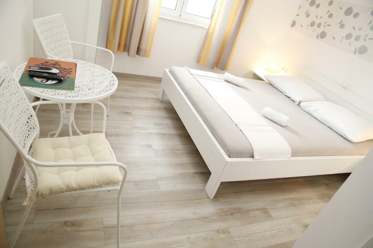 Apartments Gabrijel Βόντιτσε Δωμάτιο φωτογραφία